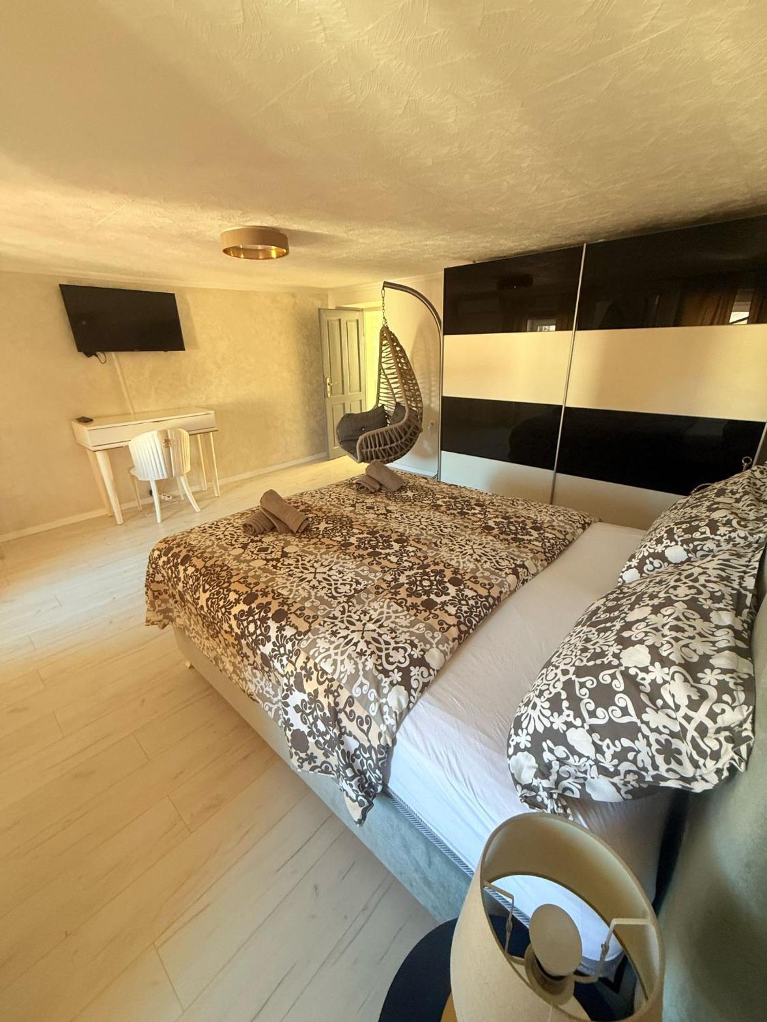 מוסטר Apartment With Garden Hanja מראה חיצוני תמונה