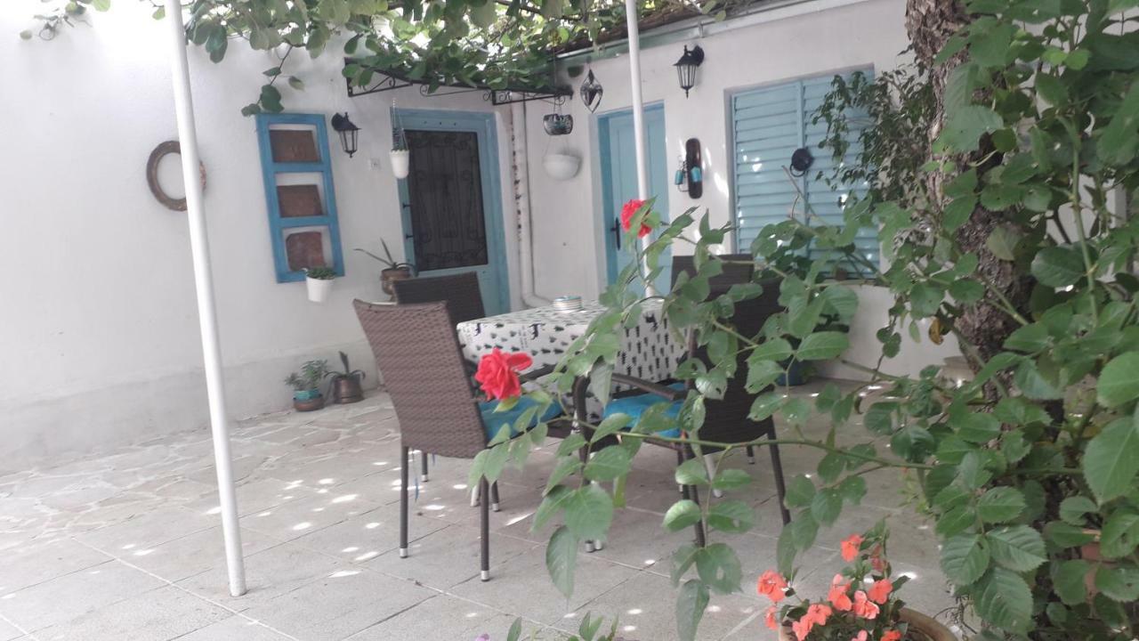 מוסטר Apartment With Garden Hanja מראה חיצוני תמונה